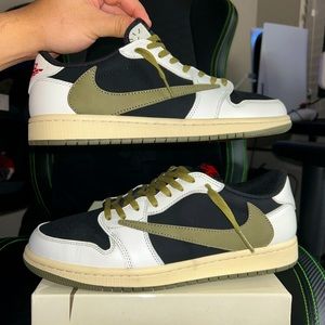 Nike Travis Scott x Air Jordan 1 Low Médium Olive